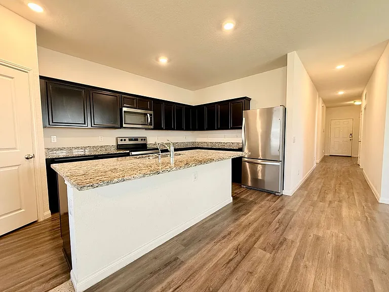 5843 Gulf Mdw — Photo 8