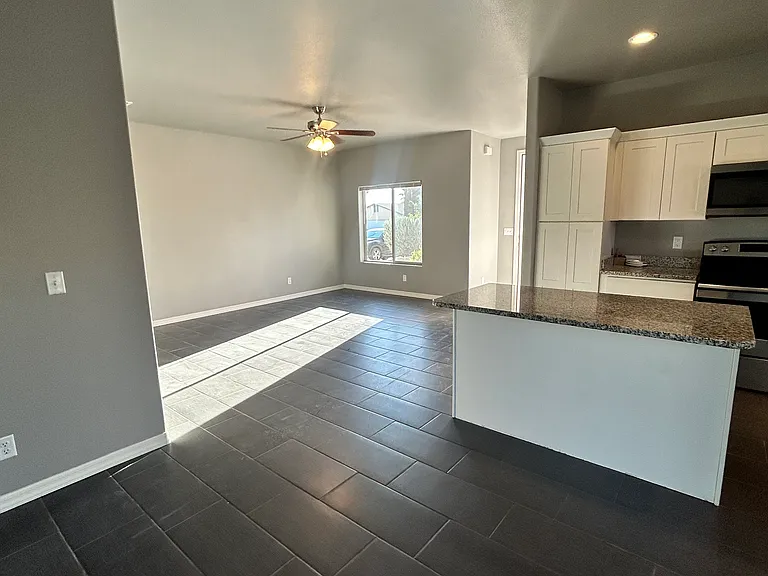 3025 N Evans St — Photo 6