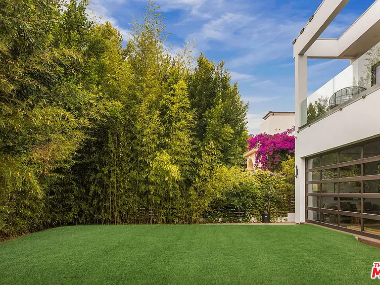 12443 W Sunset Blvd — Photo 34