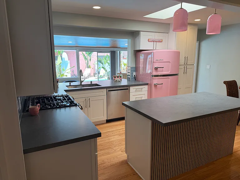 1626 Oliver Ave — Photo 17