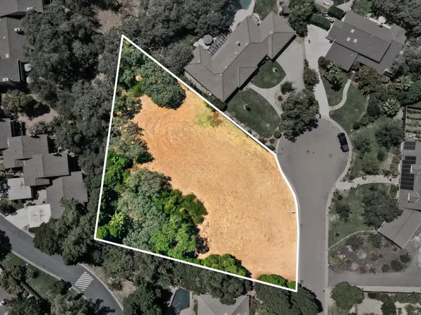 8810 Triple Crown Ct, Fair Oaks, CA 95628