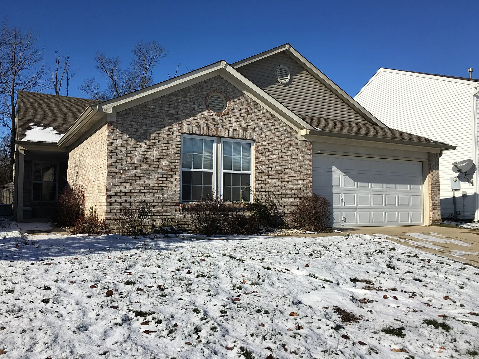 1434 Castleford Ln photo 1