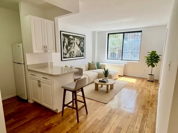 333 East 95th Street image 1 of 14