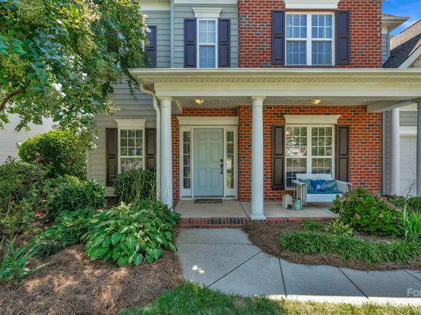 512 Montgrove Pl, Concord, NC 28027