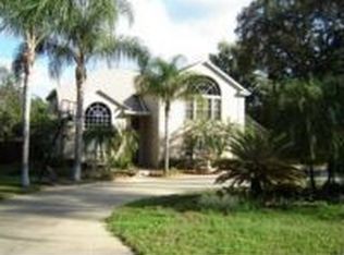 1004 N Citrus Ave, Howey In The Hills, FL 34737