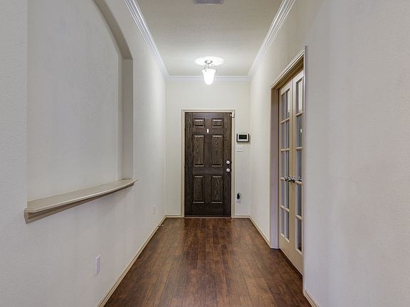 4th image of 1300 Villa Paloma Blvd