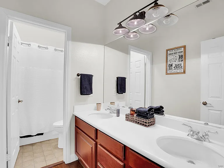 1306 Traver Ct — Photo 11