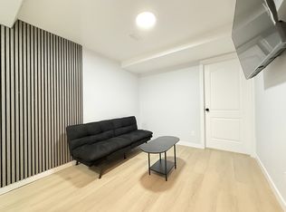 1227 Henry Ford Centre Dr, Windsor, ON N8Y2T7