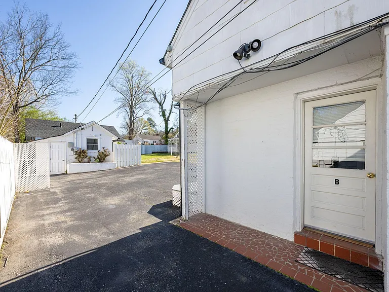 103 Forsythe St #B — Photo 12