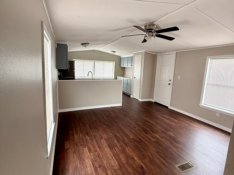 8020 Tanner Williams Rd — Photo 5