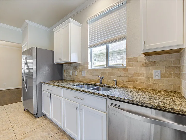 5319 Fossil Stone Ln — Photo 11