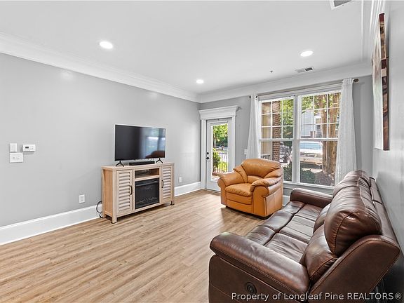 5th image of 900 Canenaugh Dr APT 101