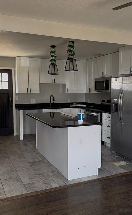 2nd image of 525 William Ave