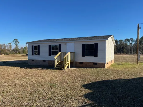 114 Candler Ct, Hahira, GA 31632