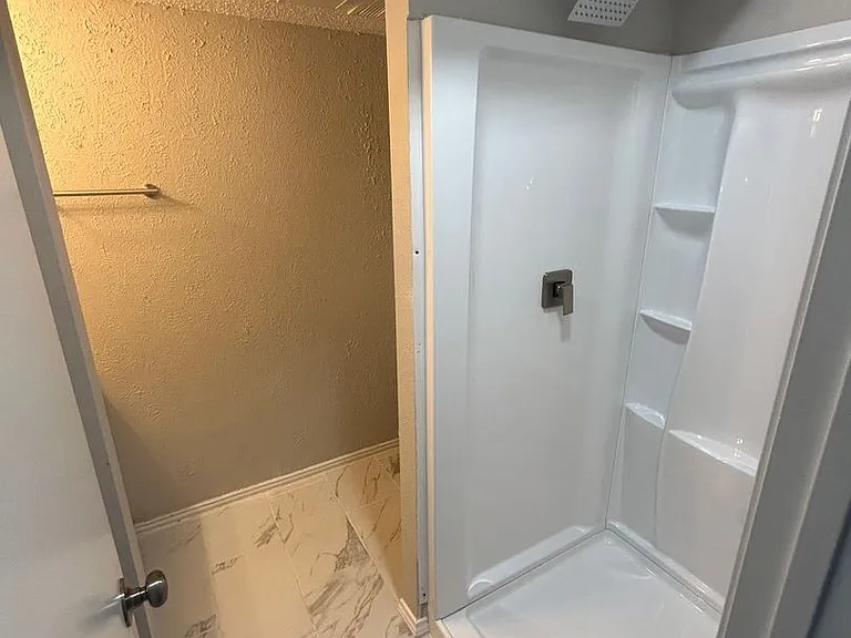 3425 Courtyard Cir — Photo 26