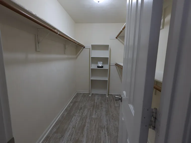 13444 High Gate Mews — Photo 11