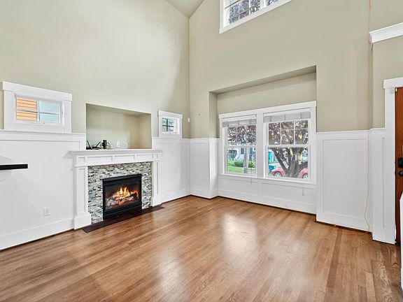 4th image of 1615A 21st Ave