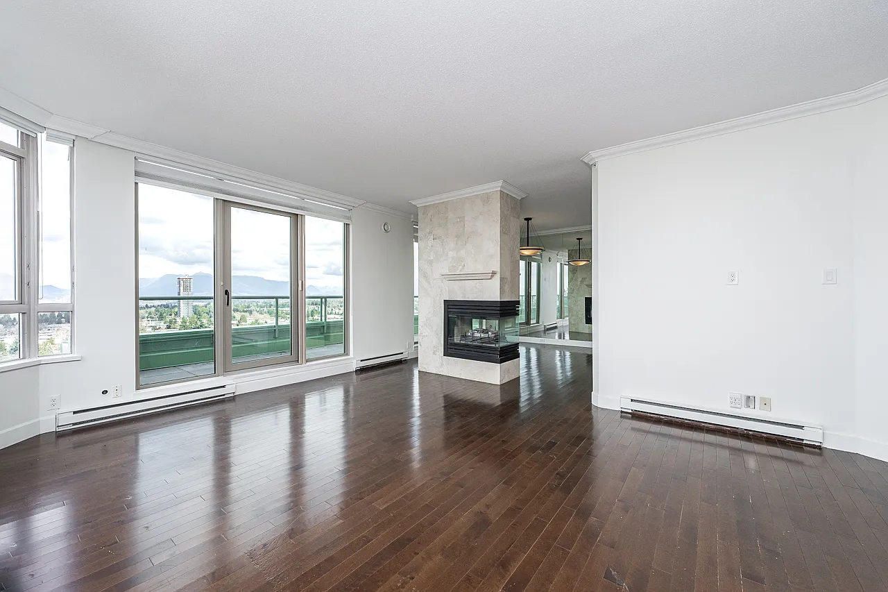 3 bed, 1800 sqft, $3,850 — Photo 2