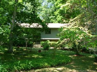 7 Ancient Hwy, East Lyme, CT 06333