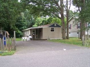 8 Julian Ct, West Creek, NJ 08092