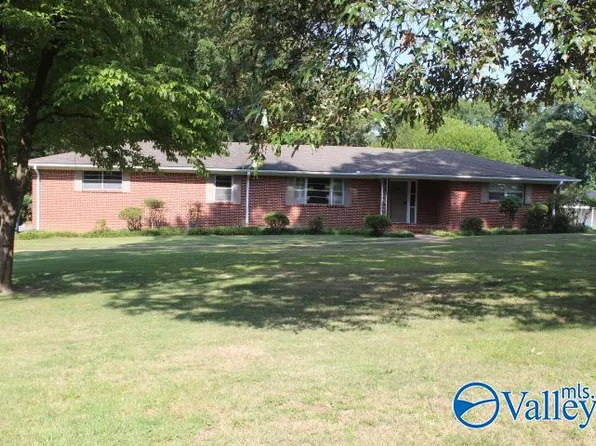 371 Church Ave, Rainsville, AL 35986