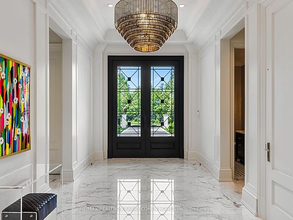 3rd image of 19 Country Ln