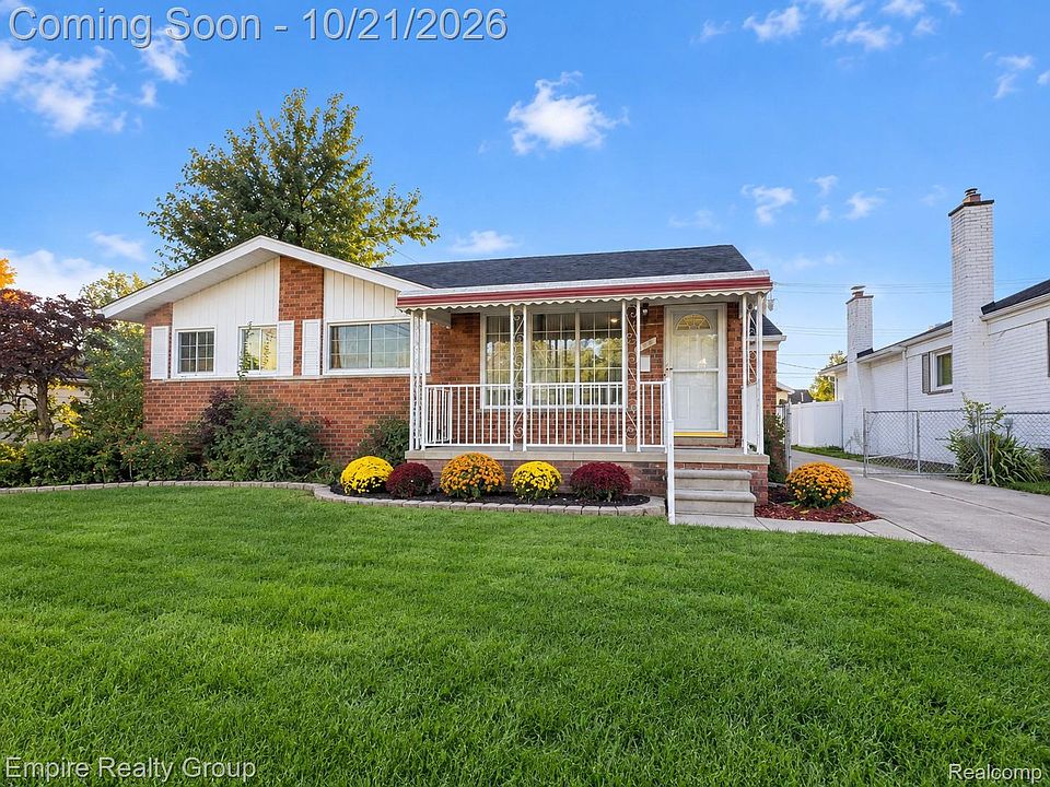 939 Deering St, photo 3