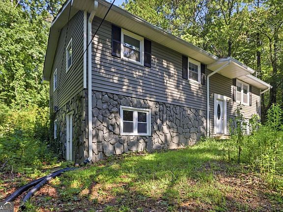 3rd image of 55 Grant Dr NW