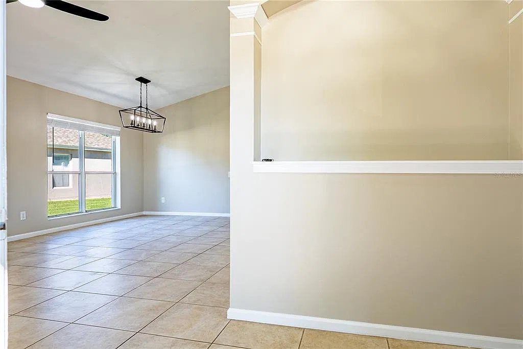 4 bed, 2.0 bath, 1936 sqft, $2,850 — Photo 4