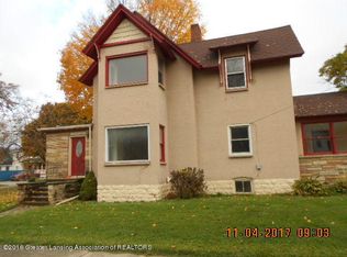 301 E Lawrence Ave, Charlotte, MI 48813