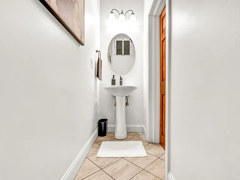 2042 E 4th St #300 — Photo 26