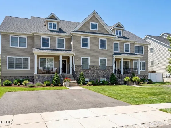72 Bradhurst Avenue, Lakewood, NJ 08701