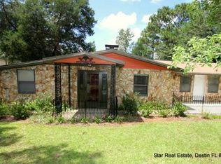 42 Maple St, Defuniak Springs, FL 32435