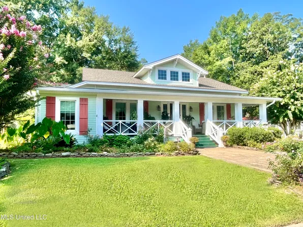309 W Georgetown St, Crystal Springs, MS 39059