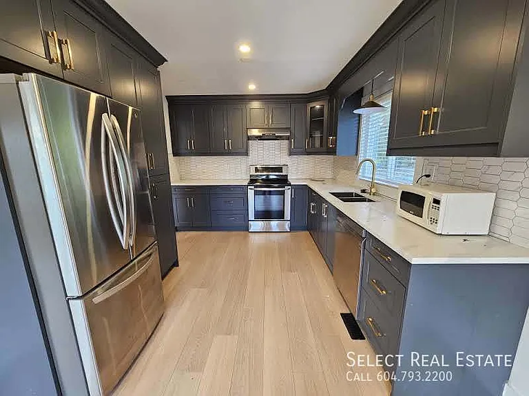 46330 Chilliwack Central Rd #A — Photo 2
