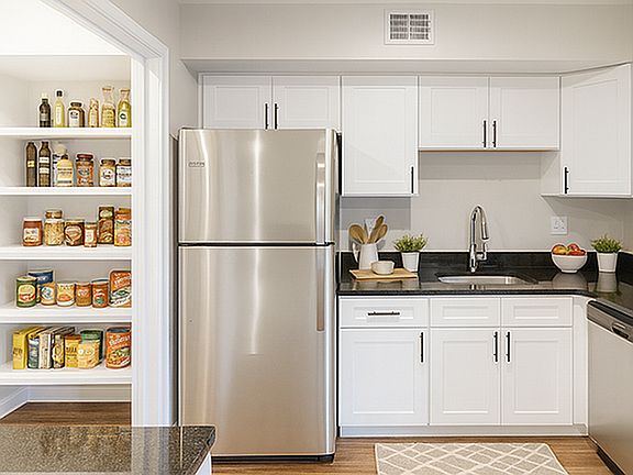 83 West Renovated Kitchen