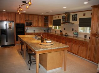 622 W Sycamore Ct, Reedley, CA 93654