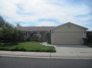 494 Maxwell Ln, Lathrop, CA