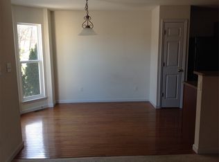 306 Burning Brook Dr, O'Fallon, MO 63366