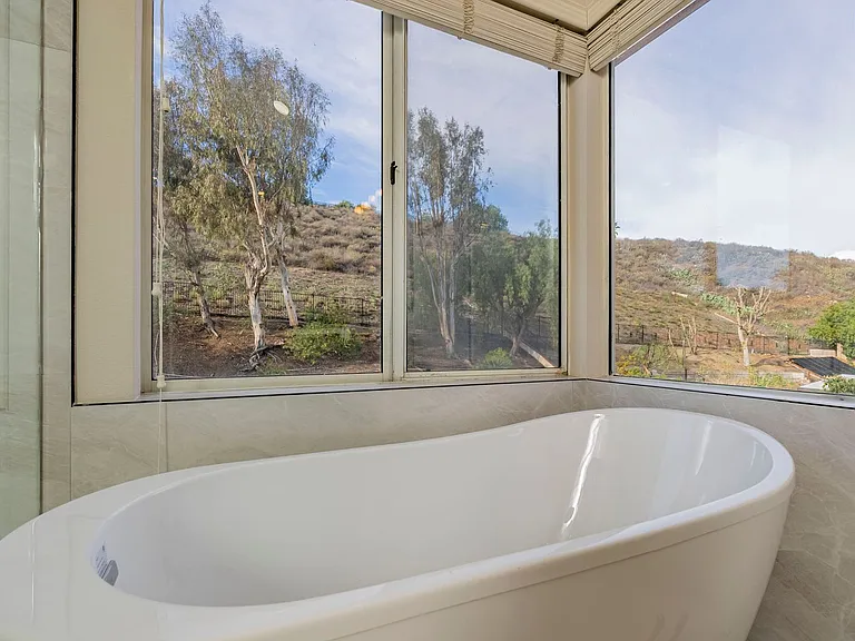 24123 Benfield Pl — Photo 55
