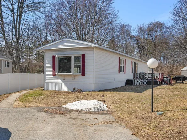 101 Lillian Avenue, Seabrook, NH 03874