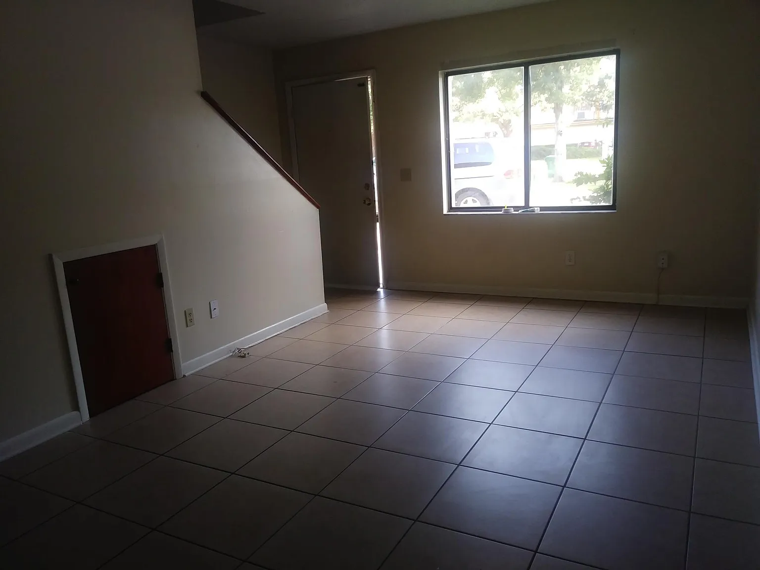2 bed, 1.5 bath, 900 sqft, $1,350 — Photo 3