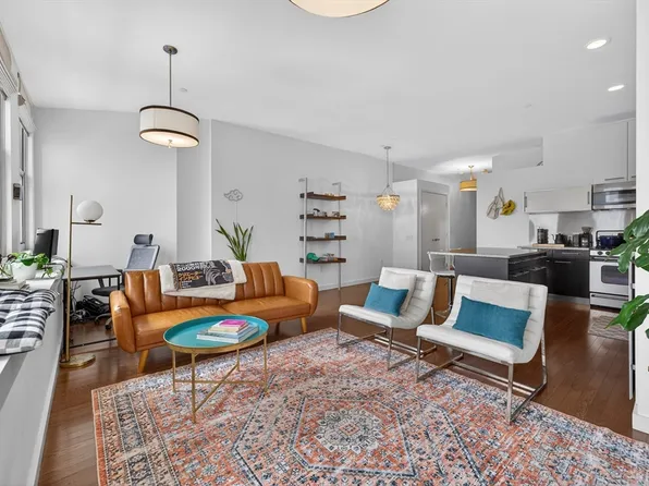 88 Kingston St, Boston, MA