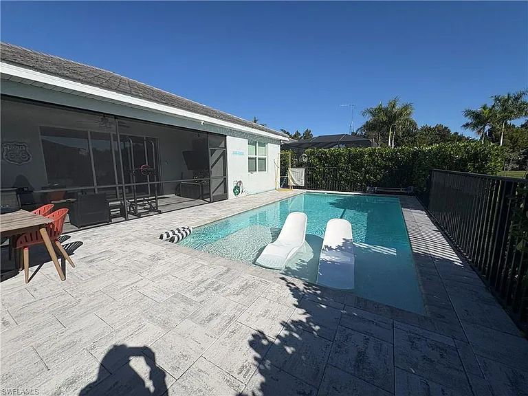 2458 Orchard St — Photo 43