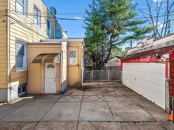 3rd image of 2108 62nd St