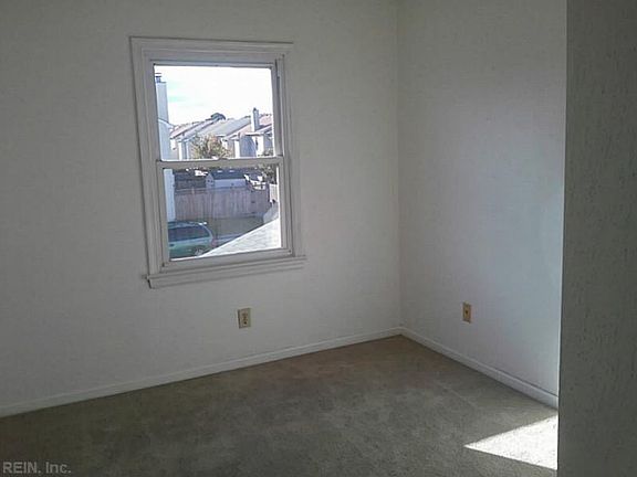 5th image of 1746 Alvena Ln