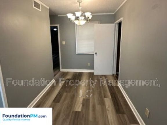5th image of 3767 Philsdale Ave