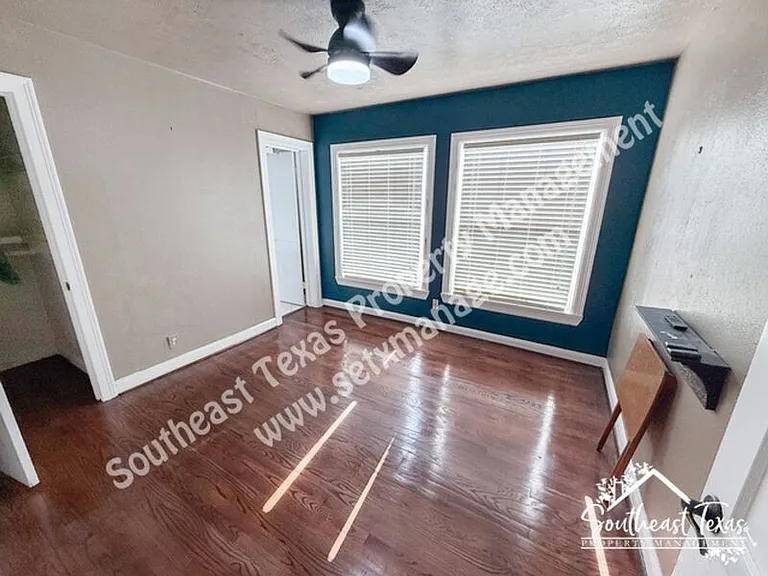 2640 Louisiana St — Photo 5