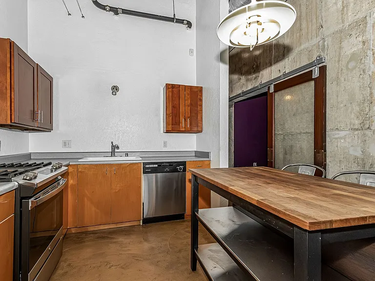3240 Peralta St #10 — Photo 9