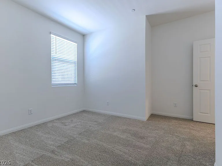 104 Hornbeck Ln — Photo 8